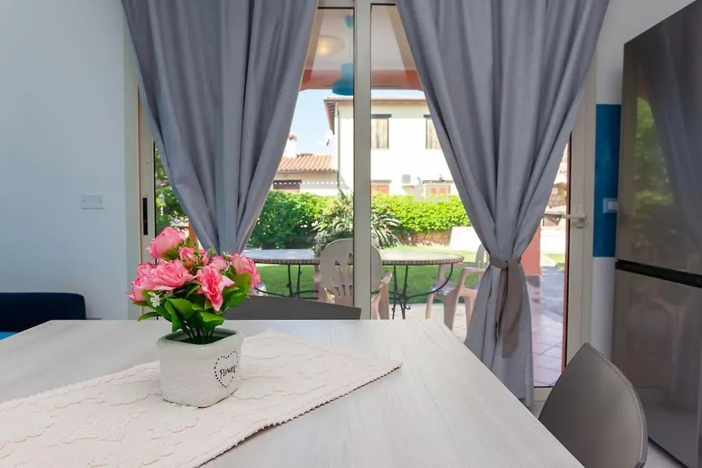 Residence Le Colonnine San Teodoro  Italia