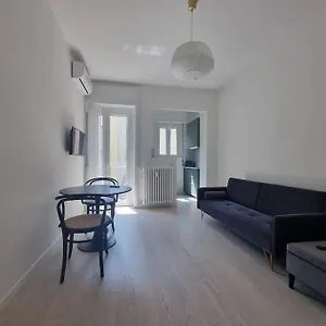 https://apt-new-in-lively-central-area.italymilanhotels.net