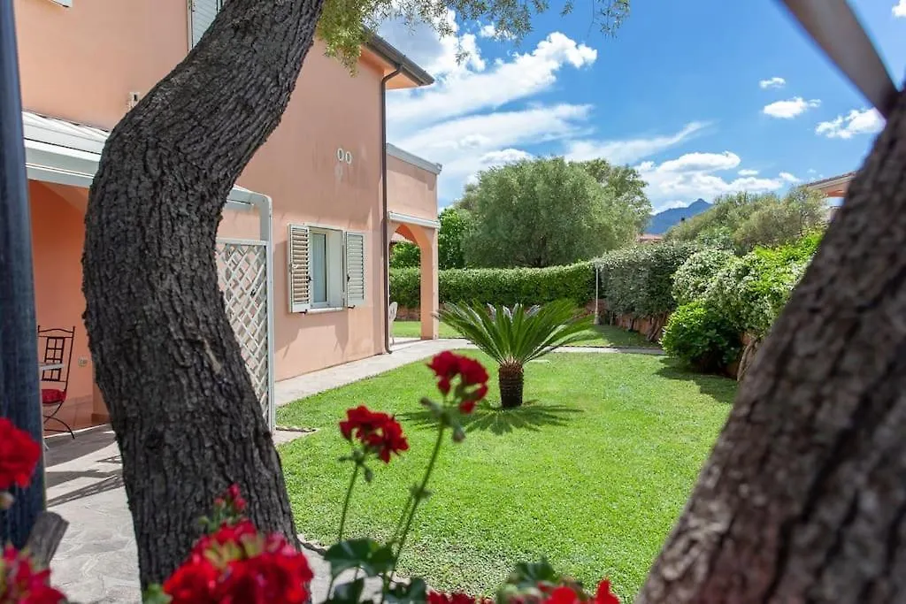 Residence Le Colonnine San Teodoro  Italy