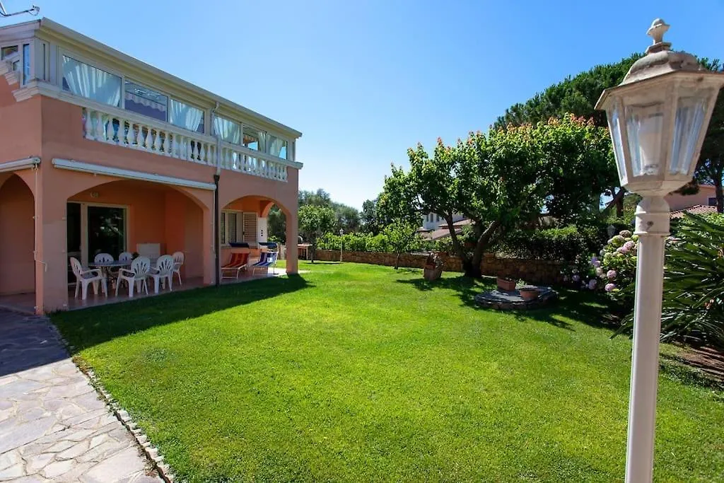 Holiday home Residence Le Colonnine San Teodoro  Italy