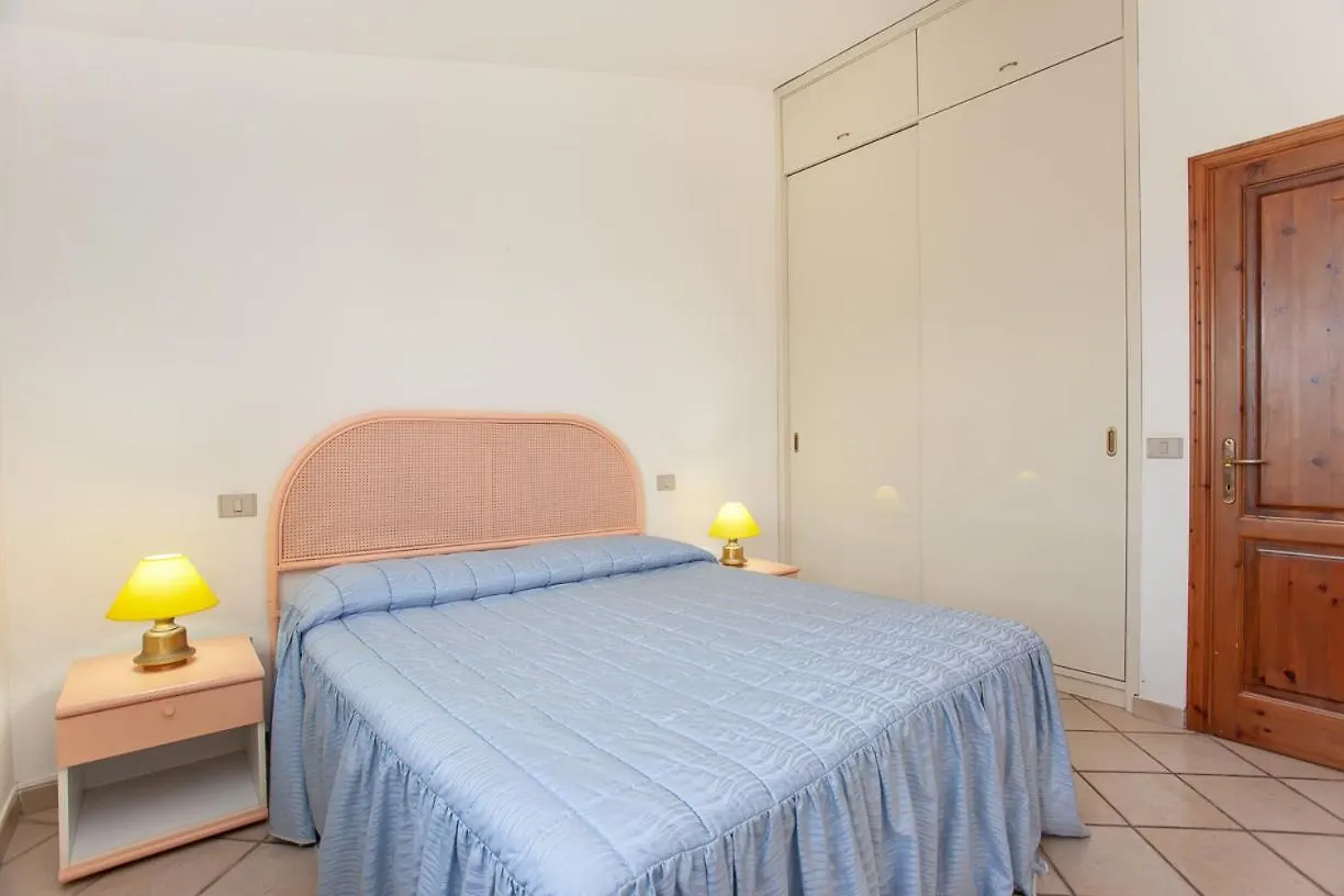 Residence Le Colonnine San Teodoro  Holiday home